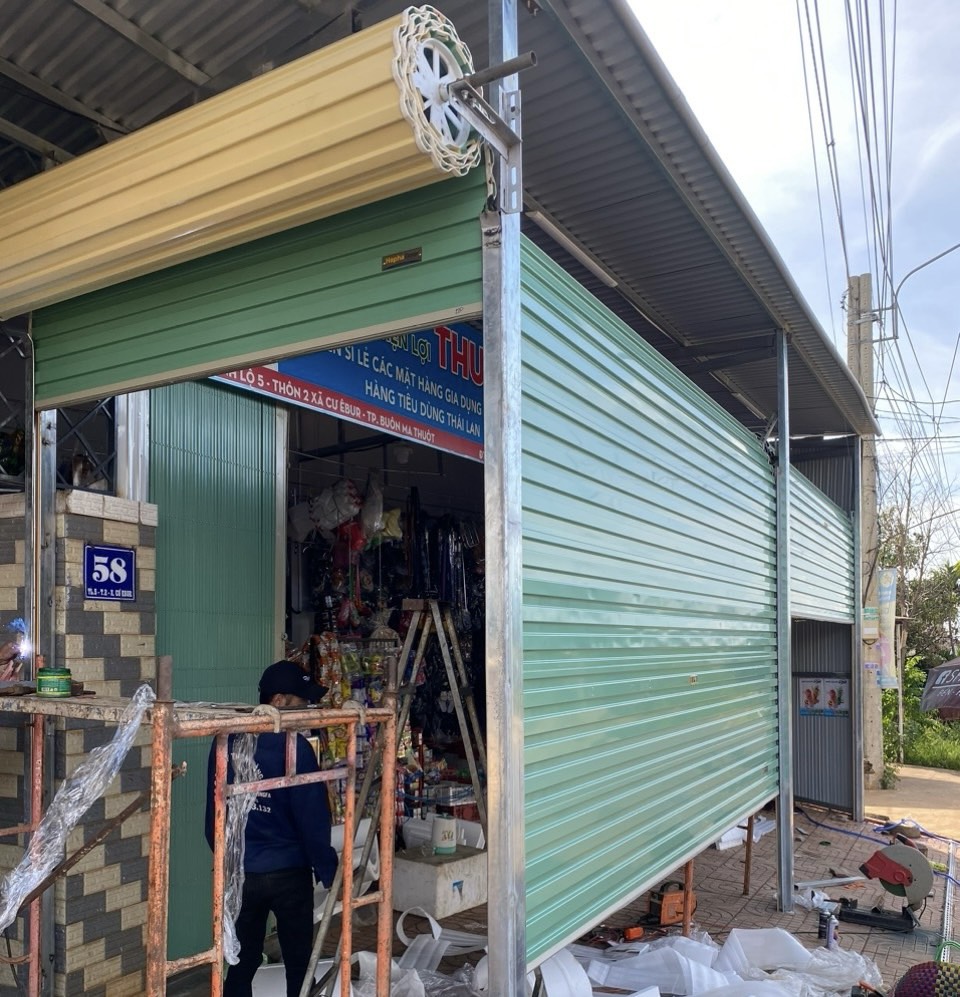 Cửa cuốn tấm liền
